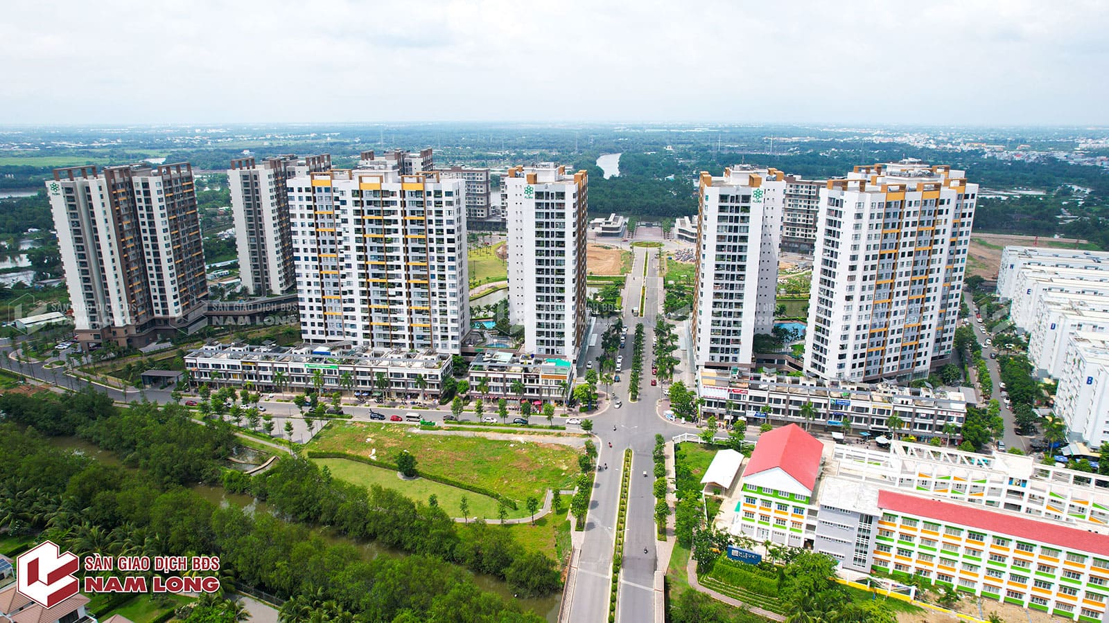 Hình ảnh thực tế tòa căn hộ MP1 MP2 thuộc khu đô thị Mizuki Park. Hình ảnh thực tế tòa căn hộ MP1 MP2 thuộc khu đô thị Mizuki Park.